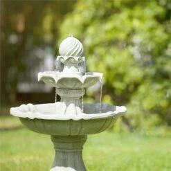 Vogelsbrunn Springbrunnen 60x90cm 3W Solar Akku Beton-Optik 6 Vogelsbrunn Springbrunnen 60x90cm 3W Solar Akku Beton-Optik -Gartenmöbel 10029039 yy 0004 ambient Blumfeldt Vogelsbrunn Zierbrunnen Solar reedit v2